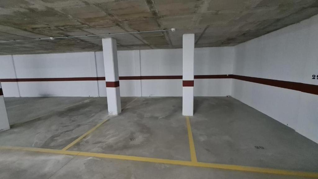 Schöne Wohnung mit Pool , Wi-Fi und privat Garage Torrevieja Exterior foto