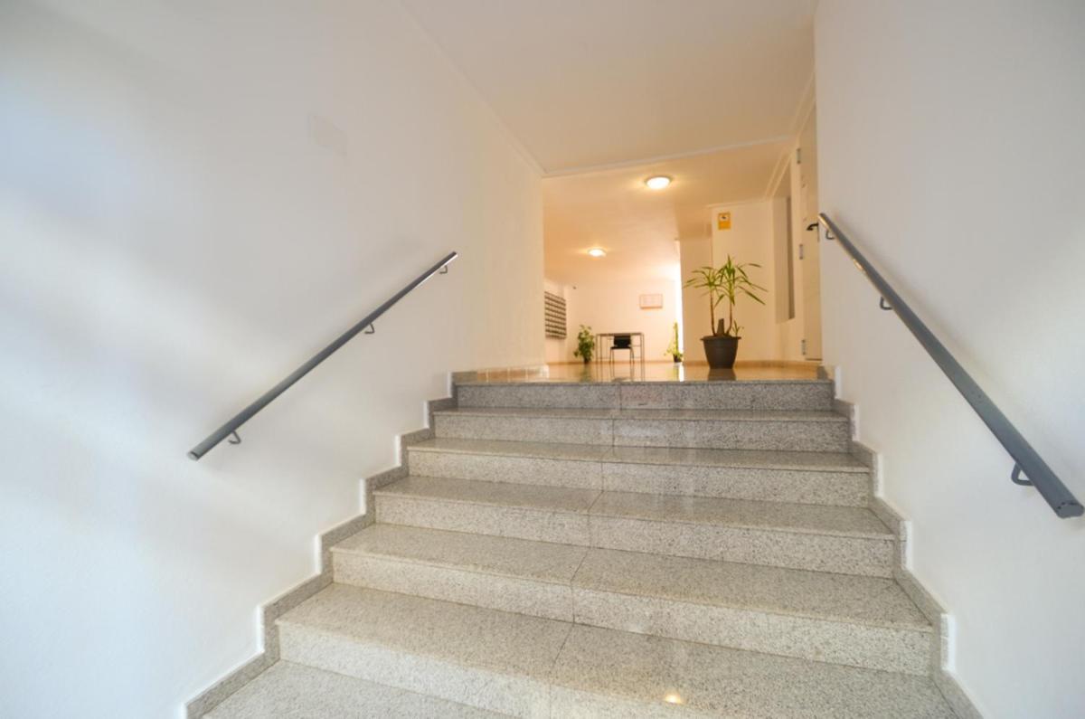 Schöne Wohnung mit Pool , Wi-Fi und privat Garage Torrevieja Exterior foto
